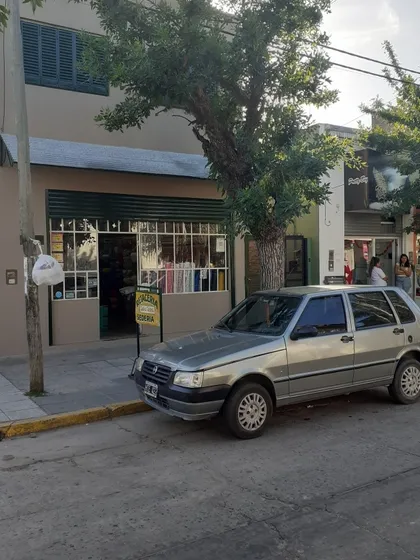 Dueño Alquila,1er Piso Ideal Uso Comercial/ Profesional  !!!