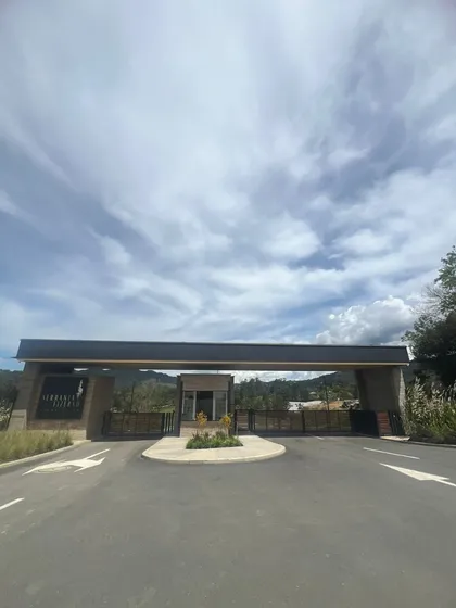 Lote En Parcelación Exclusiva En El Retiro