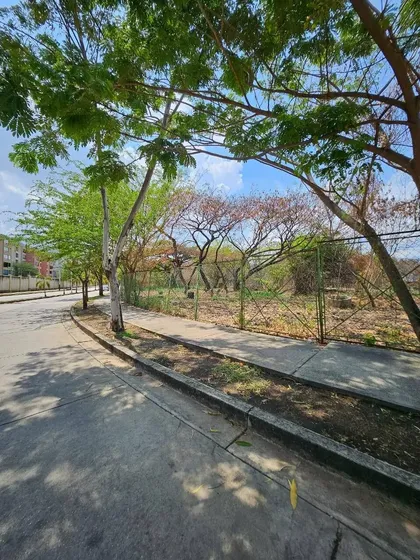 287324 Venta Terreno - Av Julio Centeno - 7.893 M2