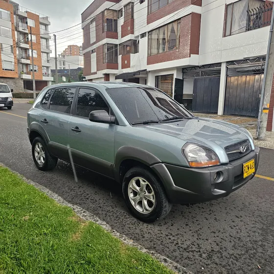 Hyundai Tucson 2.0 Gl 4x2
