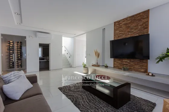 Casa En Venta 7 Ambientes Terravista Fondo Verde
