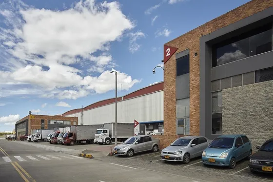 Bodega En Arriendo En Parque Industrial Y Logístico La Cofradia 6.969  M²