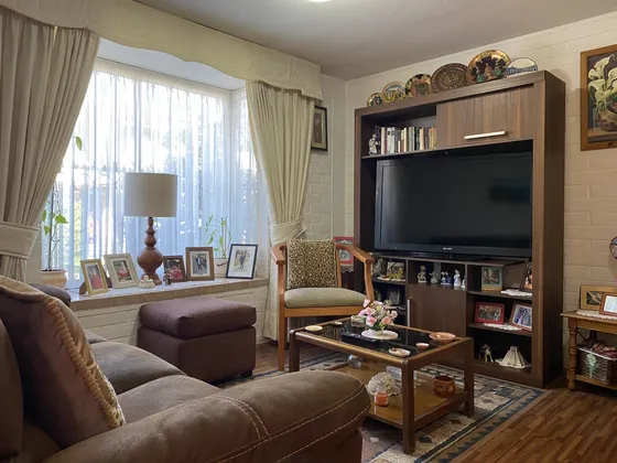 Venta De Casa 2 Pisos, Lugar Tranquilo Y Familiar