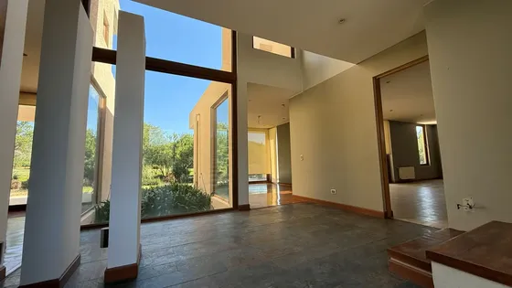 Preciosa Casa En Hacienda Chicureo!!