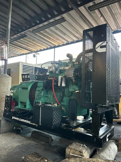 Planta De Luz Diesel 75 Kw Cummins