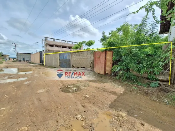 En Venta Terreno De 600 M2 En El Sector Del Tuque Dos, En Tucacas.