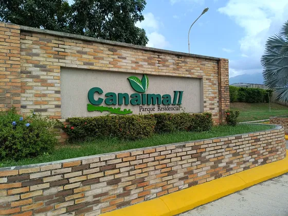 Casa En Venta En Canaima Ii