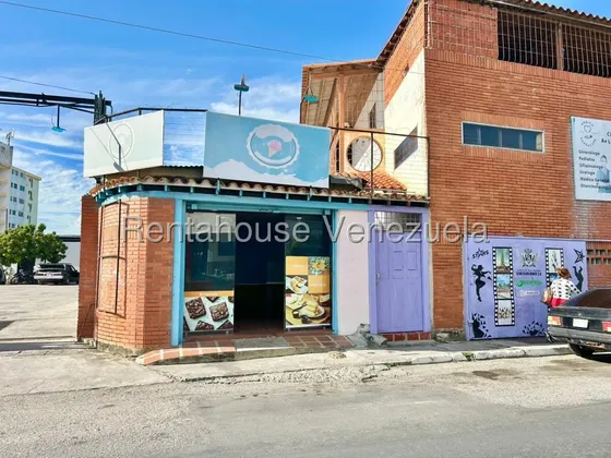 # 26-18960 Alquiler Local Comercial Con Excelente Visibilidad En El Centro De Cabudare,lara |gm |