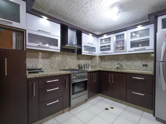 Sorangel Vargas Vende Hermoso Apartamento Con Piscina, Caney. Res. Sotavento Zona Oeste Barquisimeto Mls #25-23451