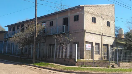 Edificio Ideal Locales Y Departamentos En Unquillo