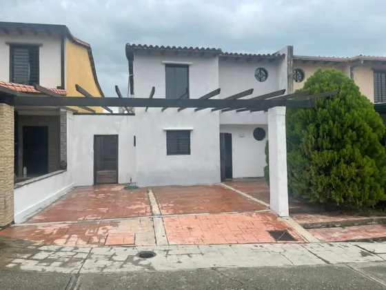 Casa En Venta Urb. Casa De Campo, Araure - #25-22914 Iv Rah