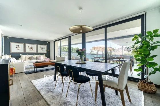 Casa Moderna Con Excelentes Terminaciones Y Conect...