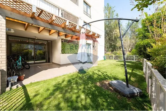  Dpto. En Huechuraba Con Jardín Privado 