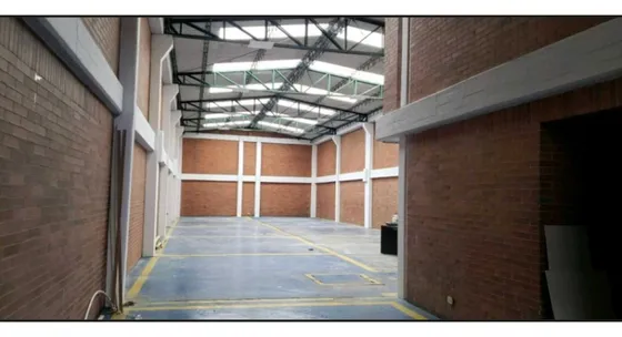 Bodega Industrial En Prado Veraniego, Bogotá