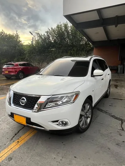 Nissan Pathfinder 3.5 R52 Exclusive