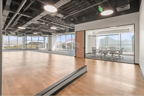 Gran Torre Costanera¡ Oficinas Auto Sustentables.