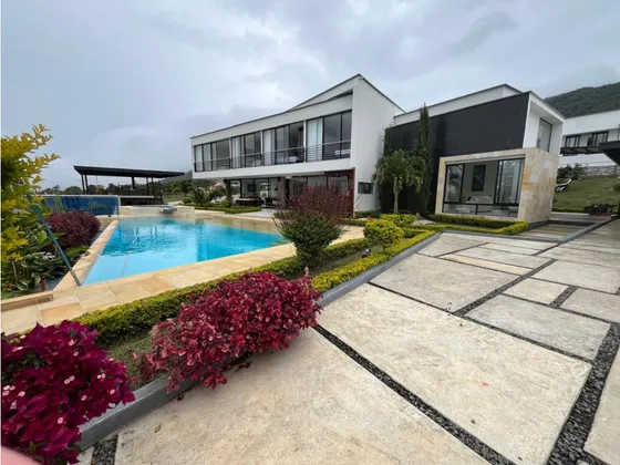 Venta Casa Luxury Lago Calima Darien