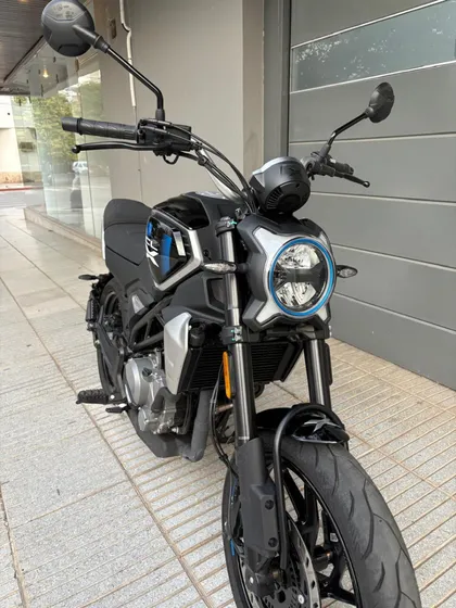 Cf Moto 300 Clx - 2024 - 2600km - Impecable Igual A 0km