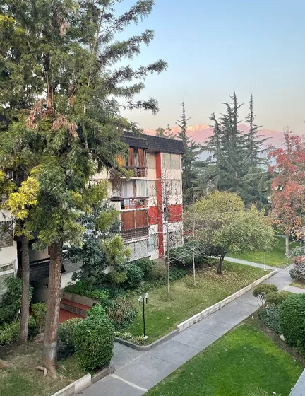 Precioso Departamento A Pasos Metro Los Dominicos Las Condes