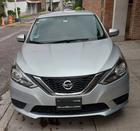 Nissan Sentra 1.8 Sense Mt