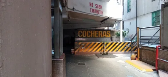 Venta Cocheras En Calle 9 De Julio Casi Peatonal