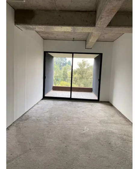Oficina En Alto De Palmas En Complejo Comercial