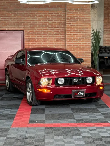Ford Mustang .