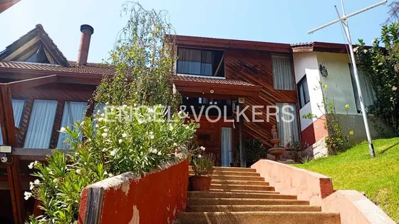 Acogedora Casa En Jardín Del Mar