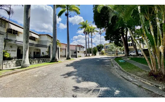 Vendo Casa 900m2 Macaracuay 5417