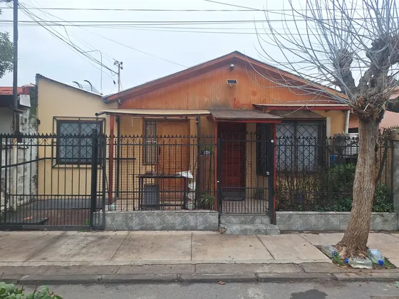 Oportunidad Casa Con Depto. A 300mt De Nueva Estación Metro