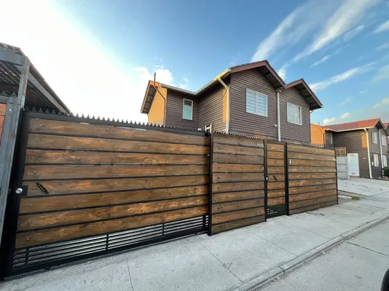 Excelente Casa En Condominio, 3 Dormitorios