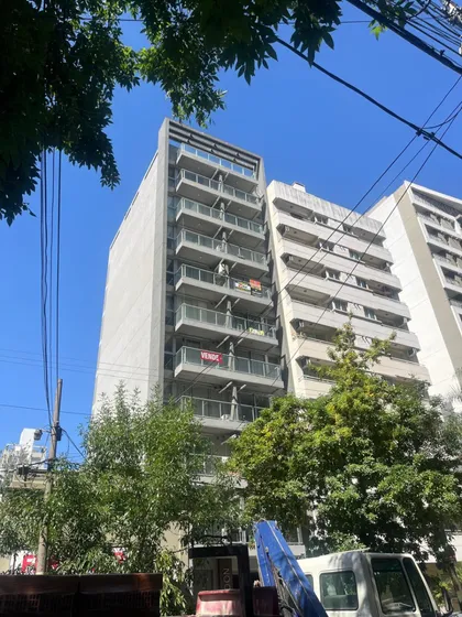 Venta De Departamento, En Centro De Lomas De Zamora.