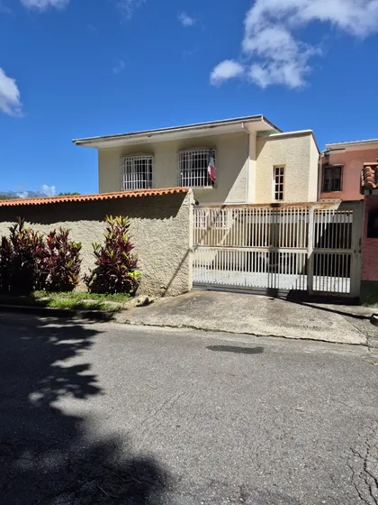 Alquilo Anexo En Oripoto El Hatillo
