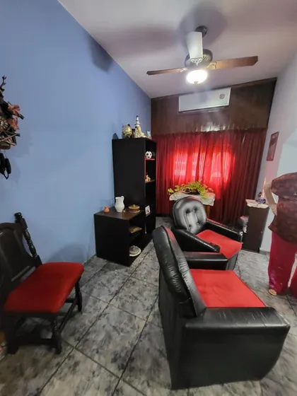 Casa En Venta - 3 Dormitorios 1 Baño - 120mts2 - Lanús Oeste