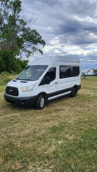 Ford Transit 2.2 Furgon Mediano 350m