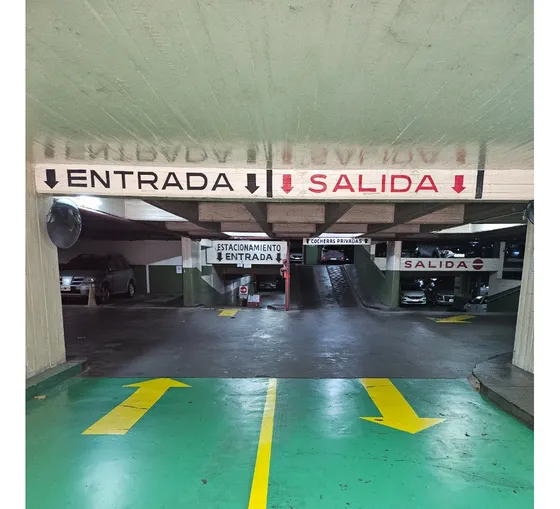 Cochera Fija Muy Cómoda En Retiro!!!