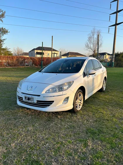 Peugeot 408 2.0 Feline 143cv