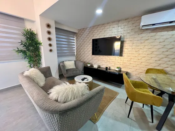Apartamento Amueblado A Pasos De La Av. Churchill