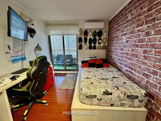 Depto En Venta De 3 Dorm + 3 Baños En Kennedy, Las Condes