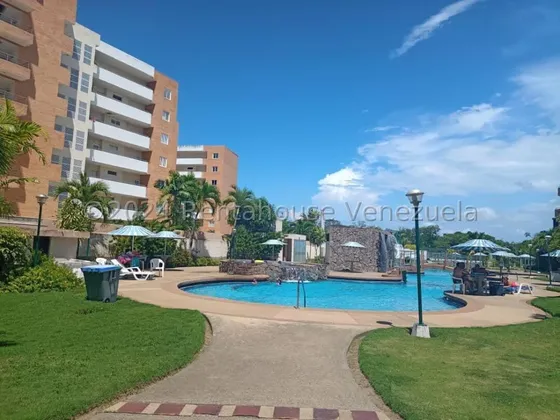 Apartamento En Venta - Higuerote, Agua Sal - Scarlet Contreras - Mls 27-1333