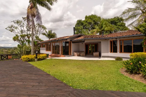 Casa En Arriendo En El Retiro. Cod A11651