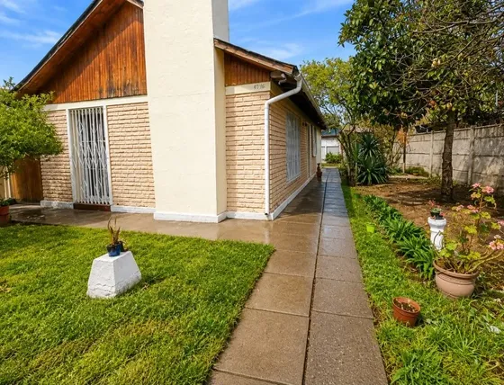Casa En Venta En Macul | Amplio Terreno Y Gran Potencial