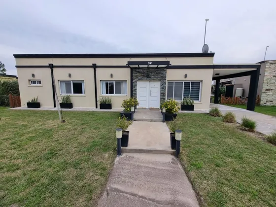 Venta Casa En Barrio Horizontes Al Sur