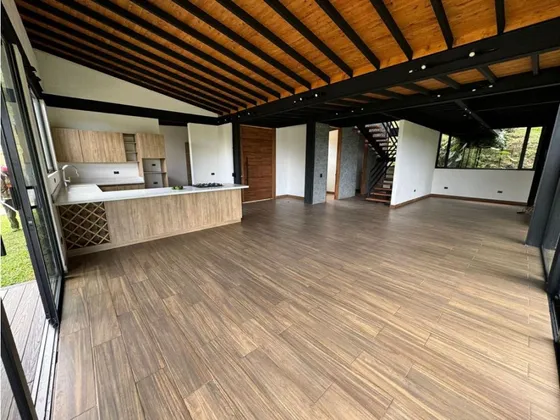 Casa Para Arriendo En El Retiro Vereda Pantanillo 