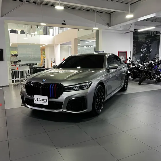 Bmw Serie 7 745e