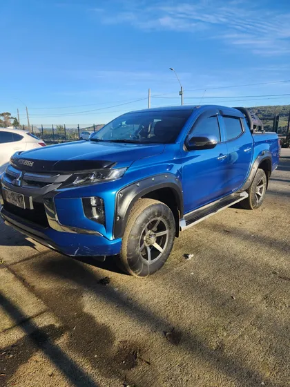 Mitsubishi L200 Katana Crt