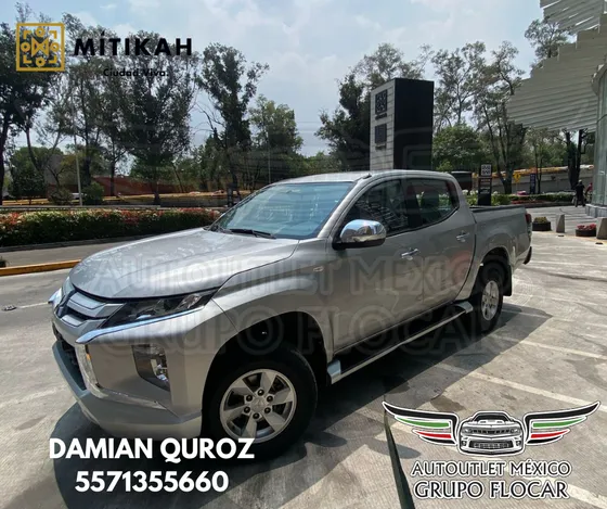 Mitsubishi L200 2.4 Cabina Doble 4x2 Mt