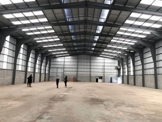 Alquiler Nave Industrial , 1100 M2 En Merlo