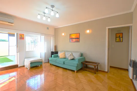Venta Amplio Departamento 3 Ambientes Reciclado Con Patio En El Palomar