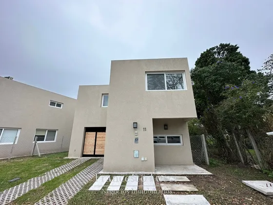 Casa En Venta 4 Ambientes Barrio Cerrado La Nazarena 